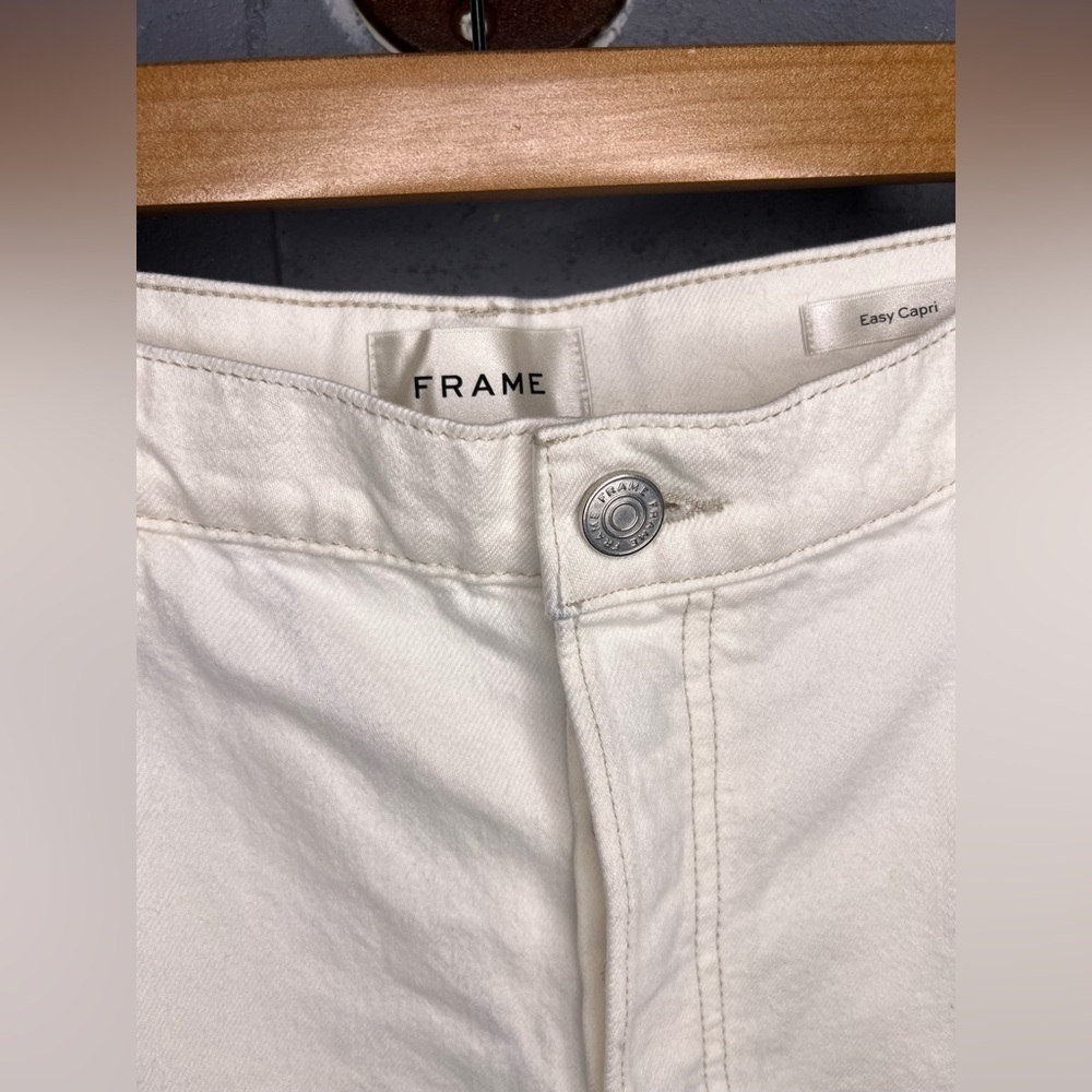 Frame High Rise Easy Capri (31) - Picture 4 of 7